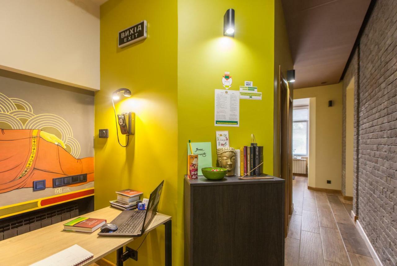 Nap & Rest Hostel Kiev Exteriör bild